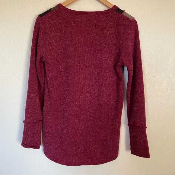 7th Ray sweater - Picture 2 of 3